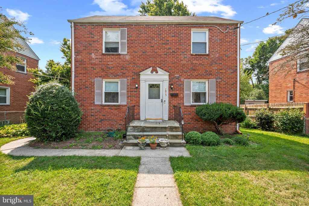 2025 POWHATAN RD, Hyattsville, MD 20782