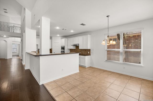 25439 Bunker Dr, San Antonio, TX 78260