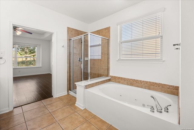 25439 Bunker Dr, San Antonio, TX 78260