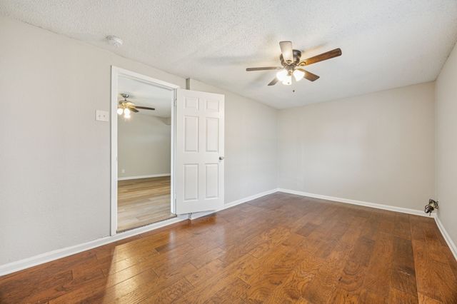 2822 Fir Park, Richland Hills, TX 76118