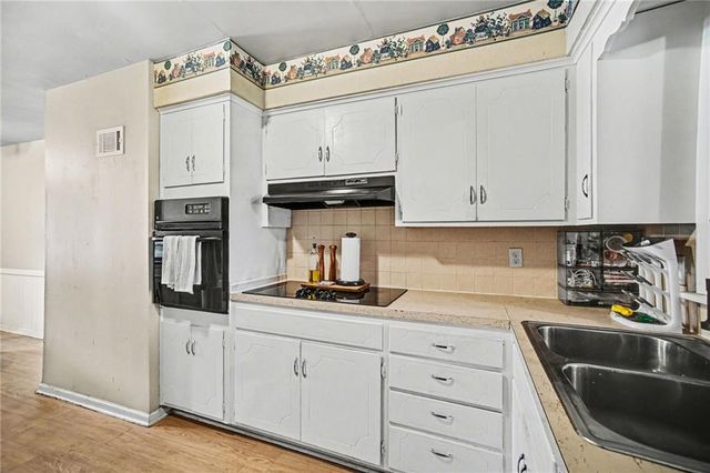 6213 E 109th Terrace, Kansas City, MO 64134