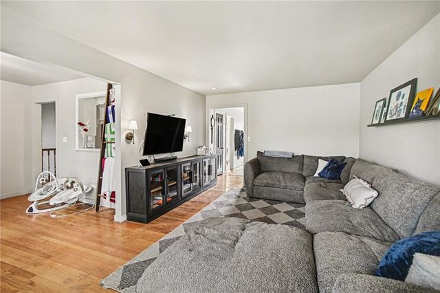 6213 E 109th Terrace, Kansas City, MO 64134