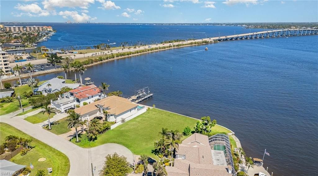 1750 Sandy CIR, CAPE CORAL, FL 33904 — photo 2