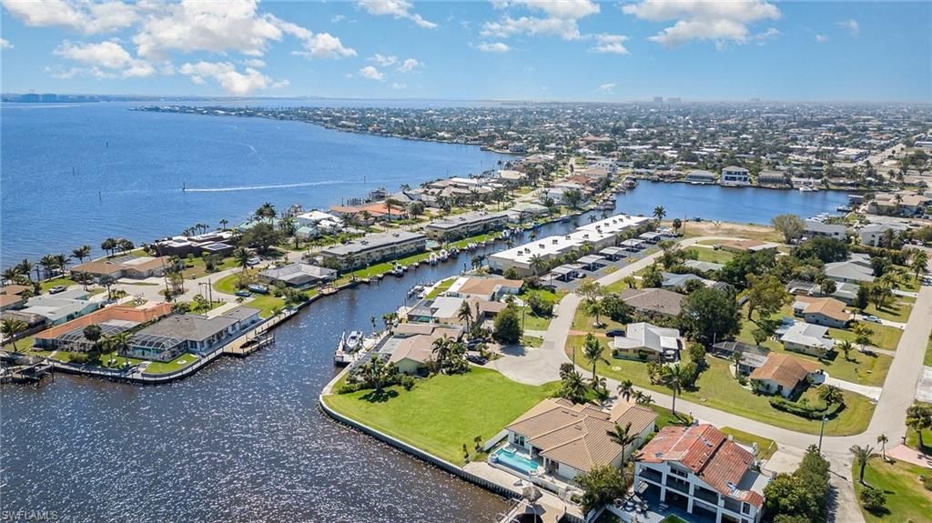 1750 Sandy CIR, CAPE CORAL, FL 33904 — photo 5