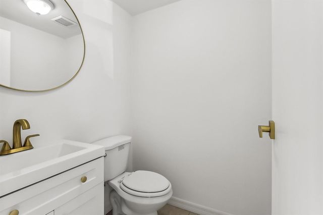 447 Saxony J Way 447-J, Delray Beach, FL 33446