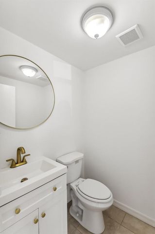 447 Saxony J Way 447-J, Delray Beach, FL 33446