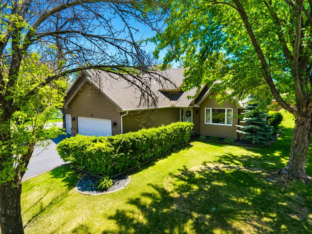 9249 Ashley Terrace, Brooklyn Park, MN 55443
