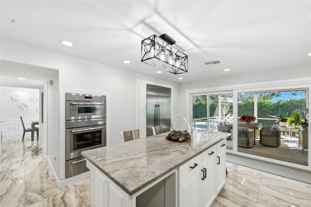 1307 RIVERVIEW CIRCLE, Bradenton, FL 34209