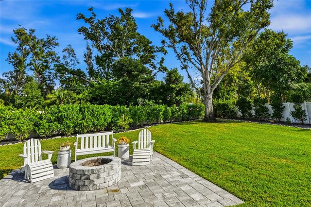 1307 RIVERVIEW CIRCLE, Bradenton, FL 34209