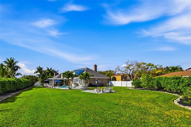 1307 RIVERVIEW CIRCLE, Bradenton, FL 34209