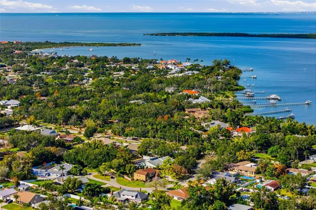 1307 RIVERVIEW CIRCLE, Bradenton, FL 34209