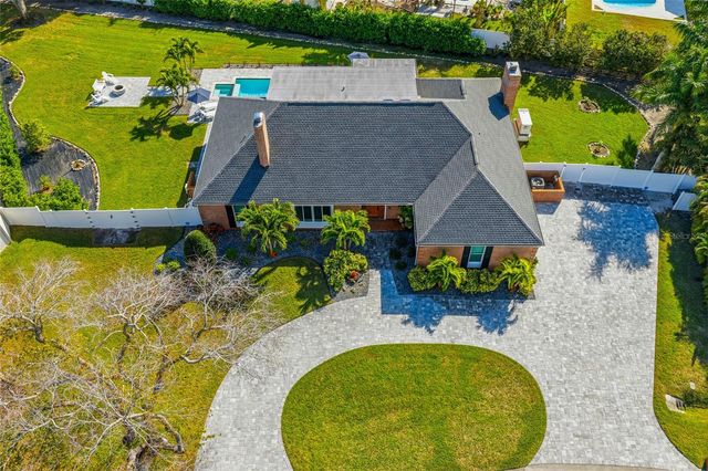 1307 RIVERVIEW CIRCLE, Bradenton, FL 34209