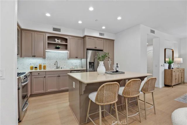 38 Pathway, Irvine, CA 92618