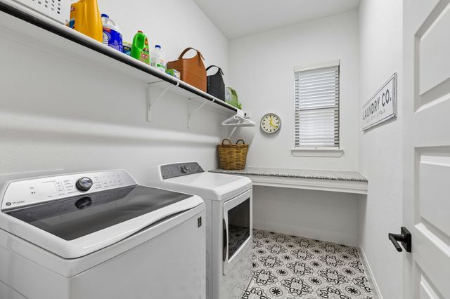 6221 Escarpment Drive, Fort Worth, TX 76112