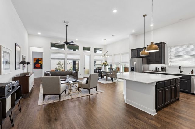 6221 Escarpment Drive, Fort Worth, TX 76112