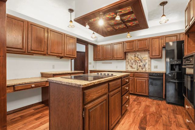 15709 S Cheney Spokane Rd, Cheney, WA 99004