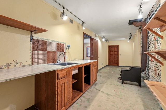 15709 S Cheney Spokane Rd, Cheney, WA 99004