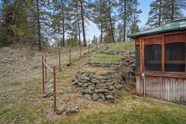 15709 S Cheney Spokane Rd, Cheney, WA 99004