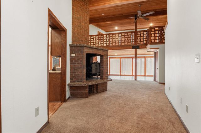 15709 S Cheney Spokane Rd, Cheney, WA 99004