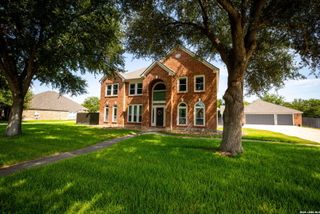 195 LAS BRISAS BLVD, Seguin, TX 78155