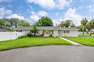 5301 VENETIAN BOULEVARD NE, St Petersburg, FL 33703