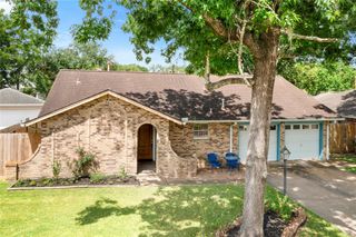 15530 Edenvale Street, Friendswood, TX 77546