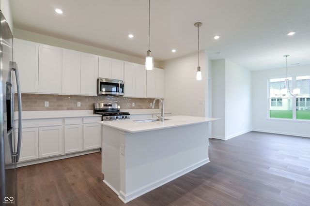 2027 Foothill Drive, Greenfield, IN 46140