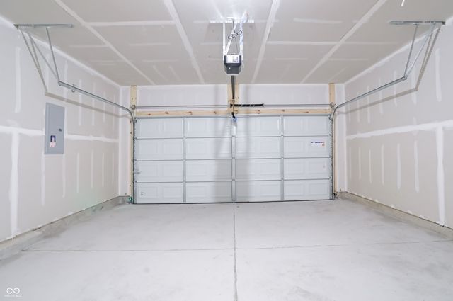 2027 Foothill Drive, Greenfield, IN 46140
