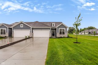 2027 Foothill Drive, Greenfield, IN 46140