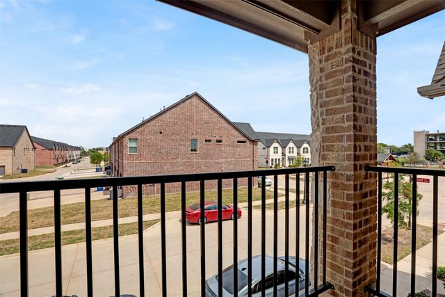 1914 Melinda Lane, Farmers Branch, TX 75234