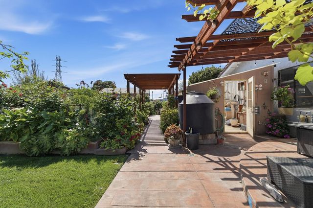 3928 Stoneridge Rd, Tracy, CA 95304