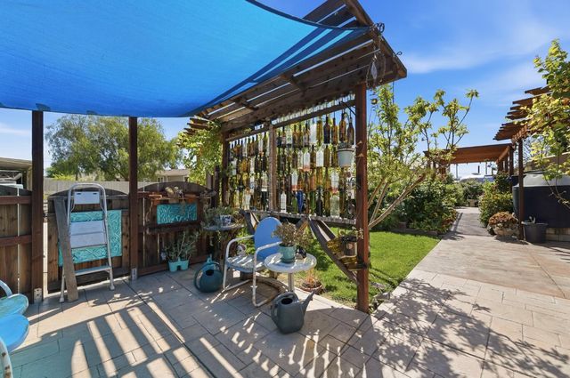 3928 Stoneridge Rd, Tracy, CA 95304