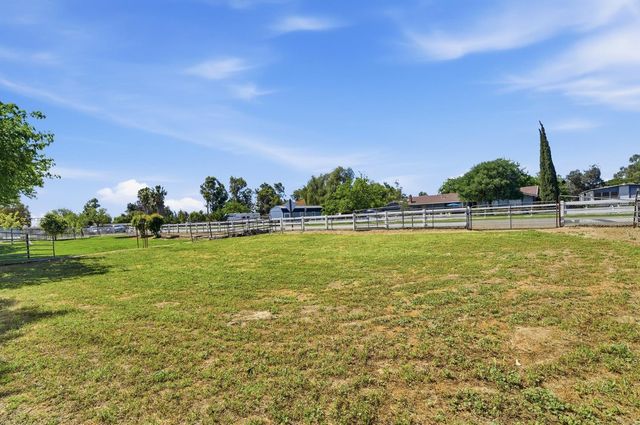 3928 Stoneridge Rd, Tracy, CA 95304