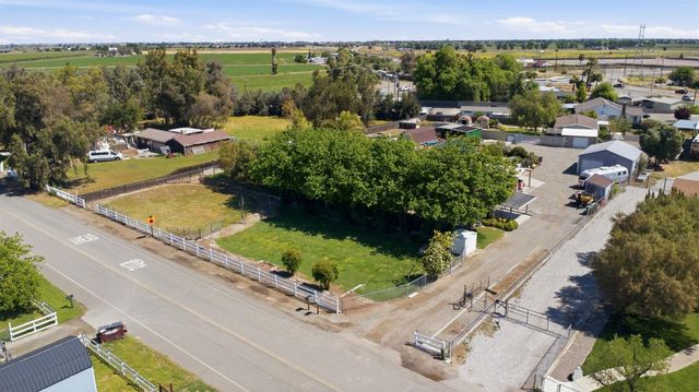 3928 Stoneridge Rd, Tracy, CA 95304