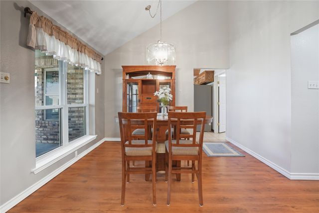 215 Younger Ranch Road, Azle, TX 76020