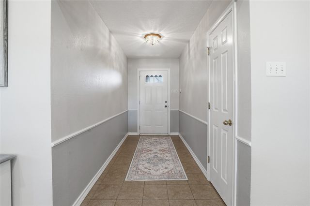 215 Younger Ranch Road, Azle, TX 76020