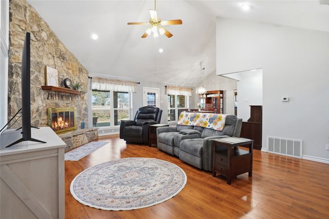 215 Younger Ranch Road, Azle, TX 76020