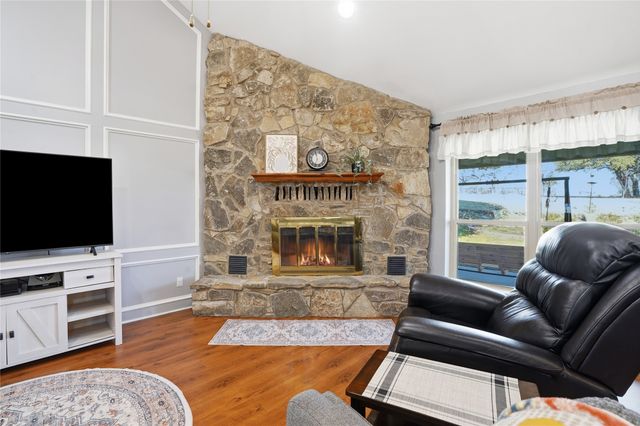 215 Younger Ranch Road, Azle, TX 76020