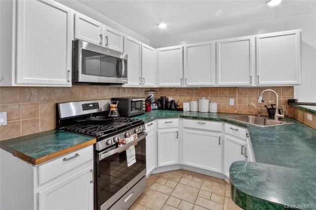 115 Delafield Lane, Newburgh, NY 12550