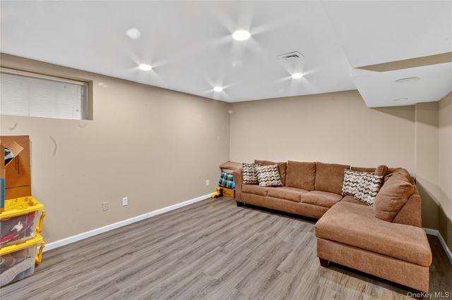 115 Delafield Lane, Newburgh, NY 12550