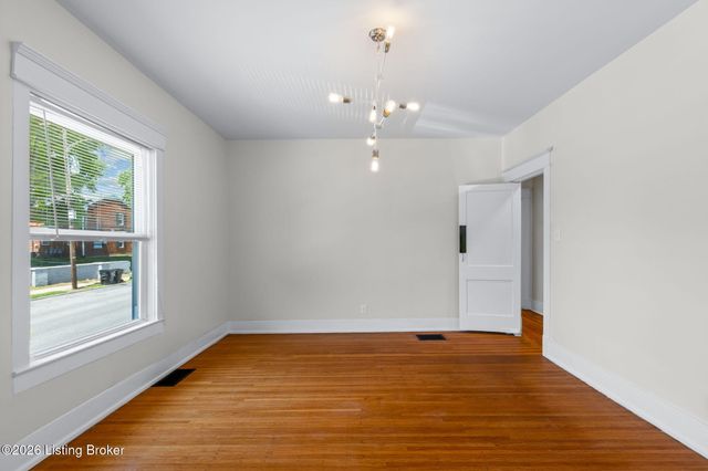 701 Baroness Ave, Louisville, KY 40203