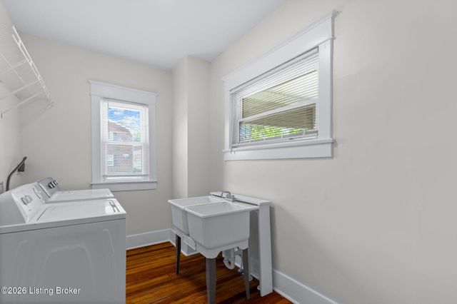 701 Baroness Ave, Louisville, KY 40203
