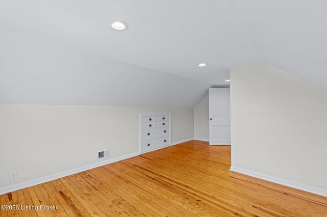 701 Baroness Ave, Louisville, KY 40203