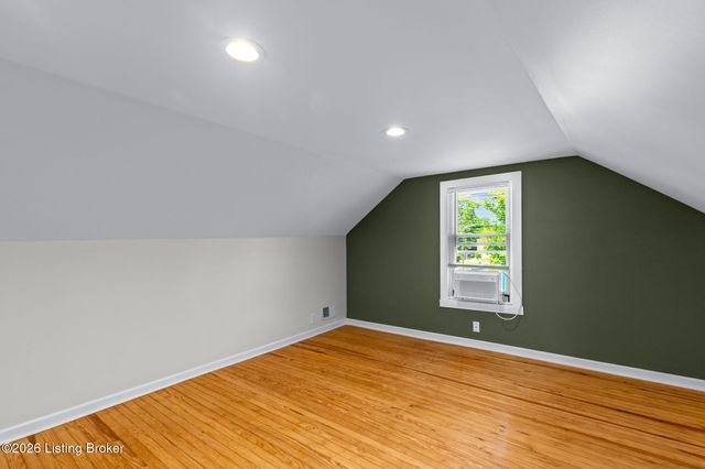 701 Baroness Ave, Louisville, KY 40203
