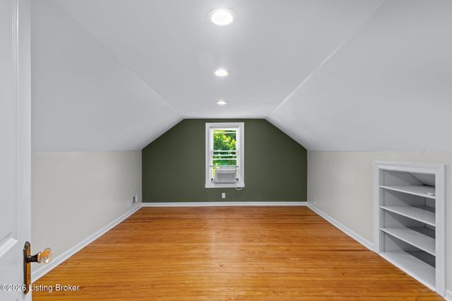 701 Baroness Ave, Louisville, KY 40203
