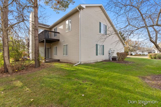 3116 Windcrest Court NE, Grand Rapids, MI 49525
