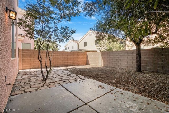 6768 Pastel Camellia Street, Las Vegas, NV 89148
