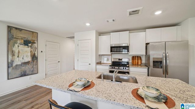 3827 HERITAGE CREST DRIVE, Bessemer, AL 35023