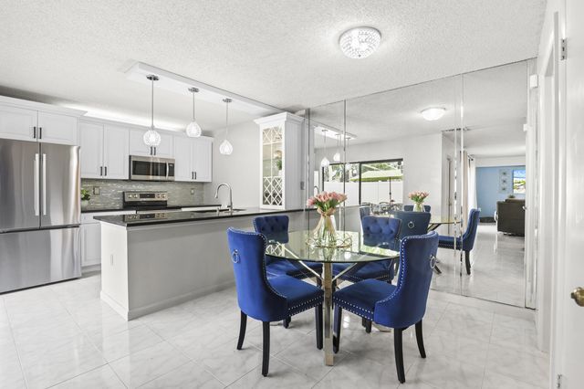 7813 78th Way, West Palm Beach, FL 33407