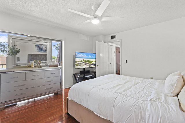 7813 78th Way, West Palm Beach, FL 33407